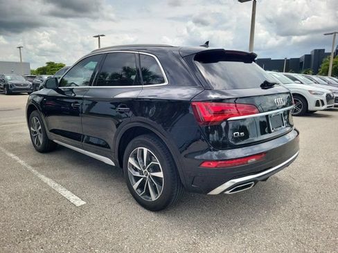 Certified 2023 Audi Q5 2.0T Premium w/ Convenience Package AWD/4WD image 5