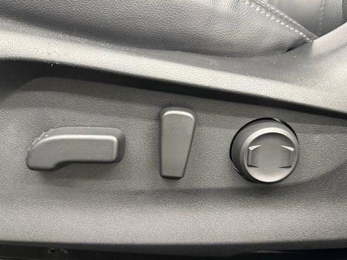 Used 2024 Subaru Forester Limited image 18