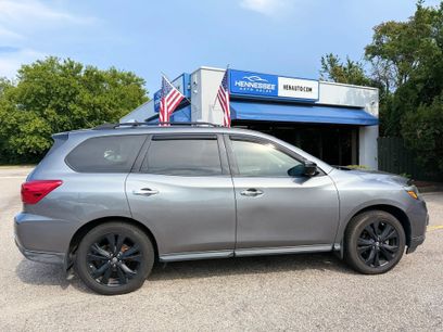 Used 2018 Nissan Pathfinder SL w/ Midnight Edition Package