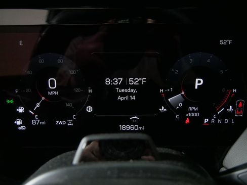Used 2025 GMC Yukon AT4 Ultimate AWD/4WD image 37