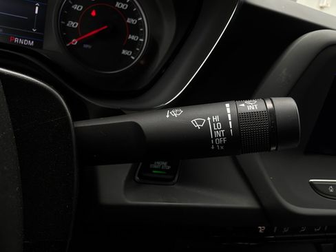 Used 2022 Chevrolet Camaro LT RWD image 35