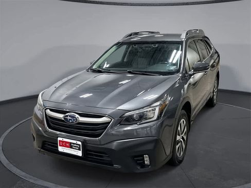 Used 2020 Subaru Outback Premium image 1