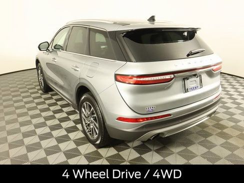 Used 2022 Lincoln Corsair AWD w/ Equipment Group 101A image 6