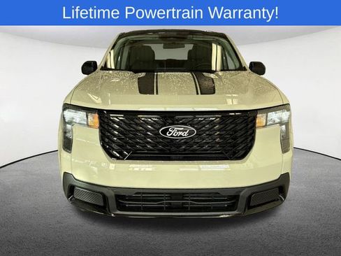 New 2025 Ford Maverick XLT w/ XLT Luxury Package image 19