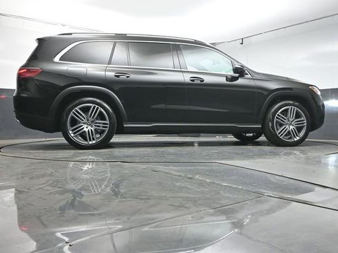 Used 2025 Mercedes-Benz GLS 450 GLS 450 image 40