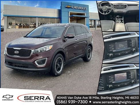 Used 2017 Kia Sorento LX image 1
