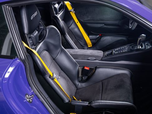 Used 2016 Porsche 911 GT3 RS RWD image 5