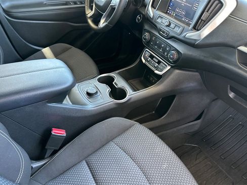 Used 2022 GMC Terrain SLE w/ LPO, Floor Liner Package image 22