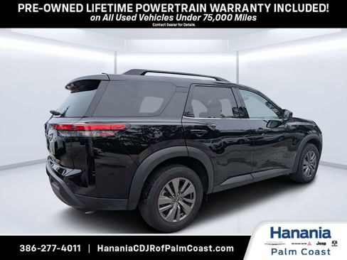 Used 2025 Nissan Pathfinder SV AWD/4WD image 3
