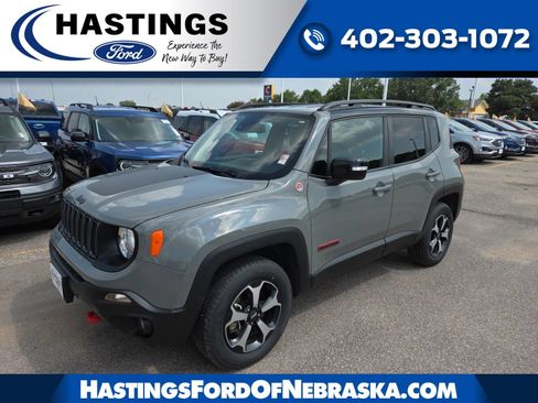 Used 2022 Jeep Renegade Trailhawk AWD/4WD image 1