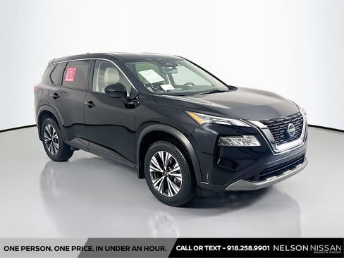 Used 2023 Nissan Rogue SV AWD/4WD image 3
