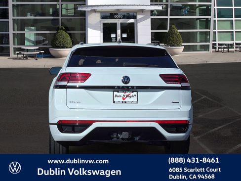 Certified 2023 Volkswagen Atlas Cross Sport SEL R-Line image 5