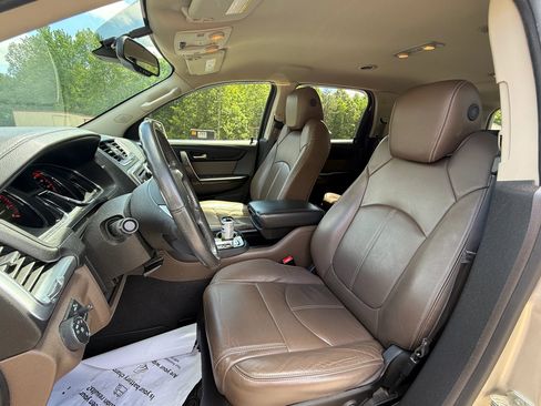 Used 2014 GMC Acadia SLT AWD/4WD image 2