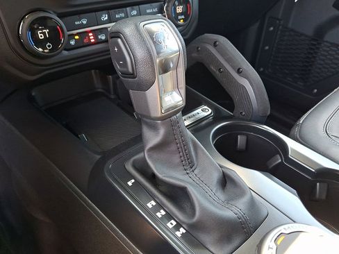 New 2026 Ford Bronco Badlands AWD/4WD image 7