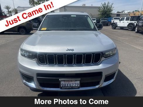 Certified 2022 Jeep Grand Cherokee L Limited AWD/4WD image 9