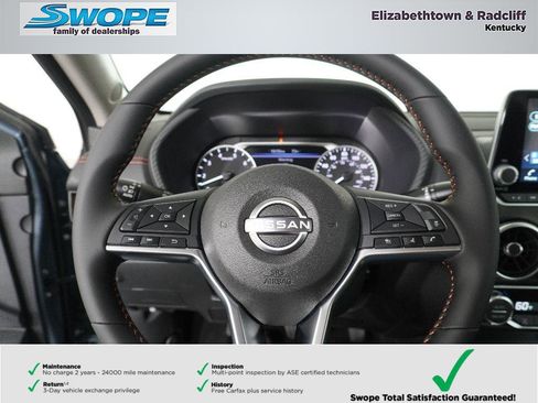 New 2025 Nissan Sentra SR w/ Midnight Edition image 10