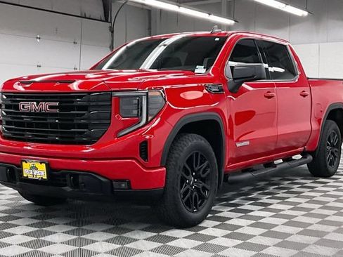 Used 2024 GMC Sierra 1500 Elevation w/ Preferred Package AWD/4WD image 13