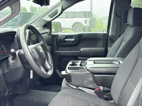Used 2020 Chevrolet Silverado 1500 Custom w/ Custom Value Package AWD/4WD image 27