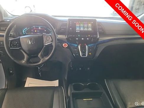 Used 2023 Honda Odyssey Elite image 6