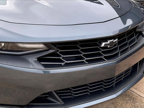 Used 2021 Chevrolet Camaro LT image 28