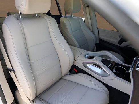 Used 2025 Mercedes-Benz GLE 350 4MATIC image 30