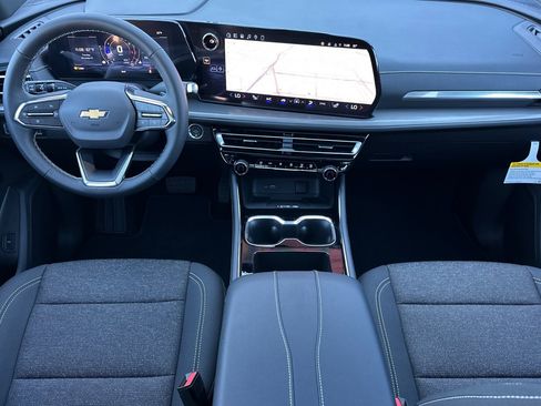 New 2026 Chevrolet Traverse LT w/ Sun and Wheel Package image 13