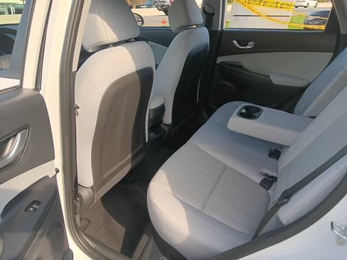 Used 2023 Hyundai Kona SEL w/ Convenience Package image 17