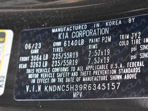 Certified 2024 Kia Carnival EX image 14