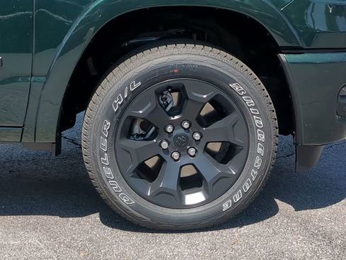 New 2026 RAM 1500 4x4 Crew Cab image 11