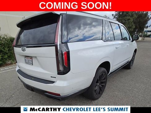 Used 2021 Cadillac Escalade ESV Sport Platinum w/ LPO, ONYX Package AWD/4WD image 4