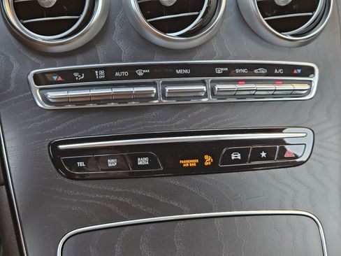 Certified 2022 Mercedes-Benz GLC 300 4MATIC image 19