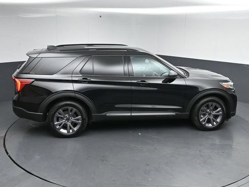 Certified 2025 Ford Explorer Active w/ Active Comfort Package AWD/4WD image 53