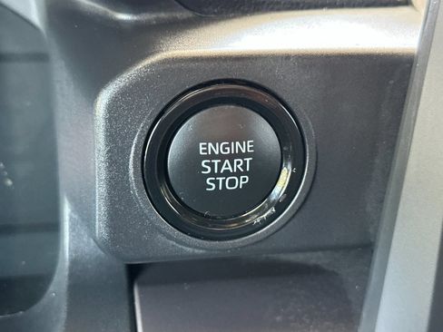 Used 2024 Toyota Tacoma SR5 AWD/4WD image 23