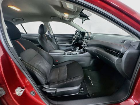 Used 2025 Nissan Sentra SR FWD image 28