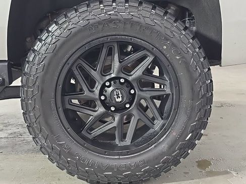 Used 2019 Chevrolet Tahoe Premier AWD/4WD image 13