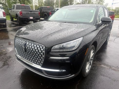 Used 2023 Lincoln Corsair AWD w/ Equipment Group 101A image 7