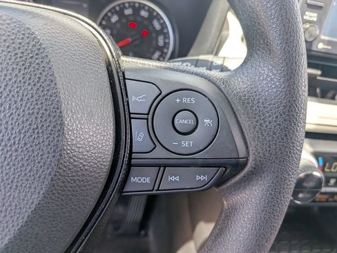 Used 2020 Toyota RAV4 XLE w/ All Weather Liner Package AWD/4WD image 25