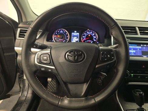 Used 2017 Toyota Camry LE image 13