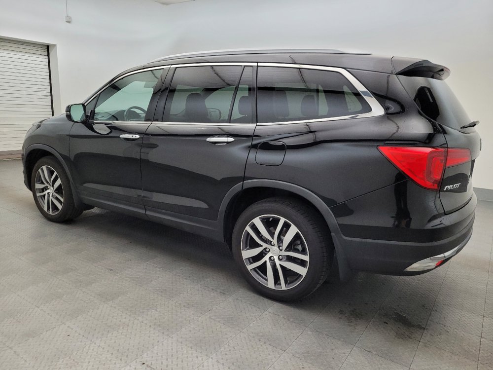 Used 2017 Honda Pilot Elite image 3