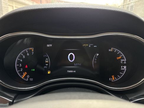 Used 2019 Jeep Grand Cherokee Trailhawk image 16