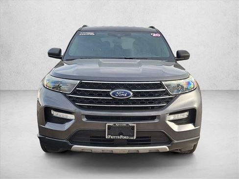 Used 2020 Ford Explorer XLT w/ Equipment Group 202A RWD image 2