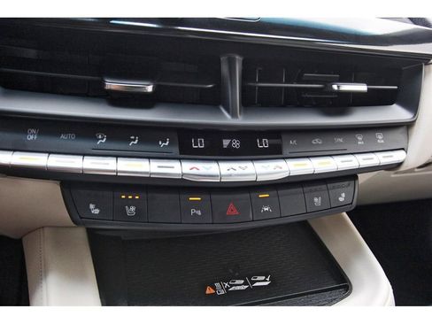 New 2025 Cadillac CT4 Premium Luxury image 18