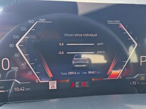 Used 2024 BMW X5 xDrive50e w/ Parking Assistance Package AWD/4WD image 11