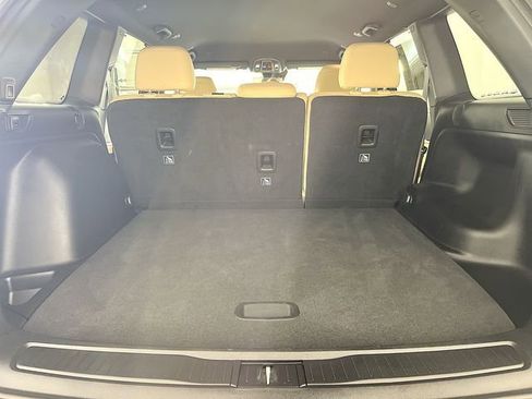 Used 2023 Jeep Grand Cherokee Limited w/ Luxury Tech Group II image 29