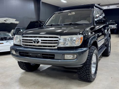 Used 2007 Toyota Land Cruiser AWD/4WD image 2