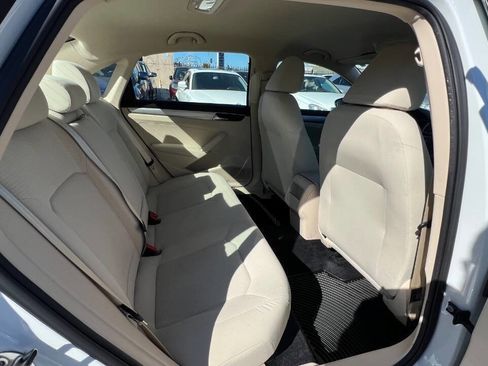 Used 2017 Volkswagen Passat 1.8T S image 17