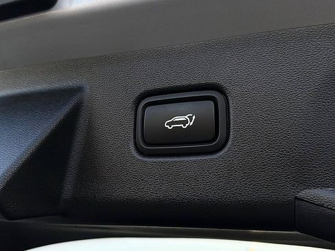 Certified 2024 Hyundai Tucson Limited FWD image 31