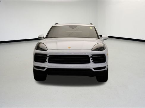 Used 2022 Porsche Cayenne Platinum Edition image 10