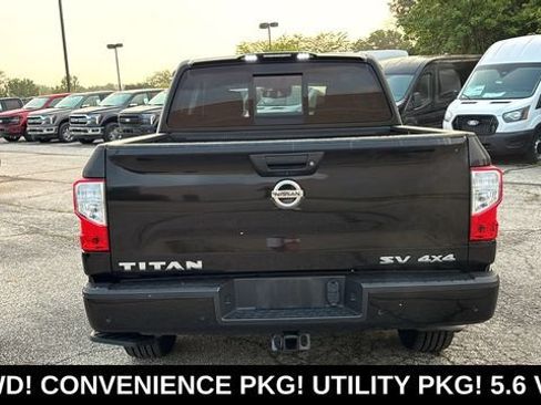 Used 2021 Nissan Titan SV w/ SV Convenience Package AWD/4WD image 31