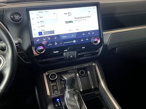 Used 2024 Lexus GX 550 AWD/4WD image 5